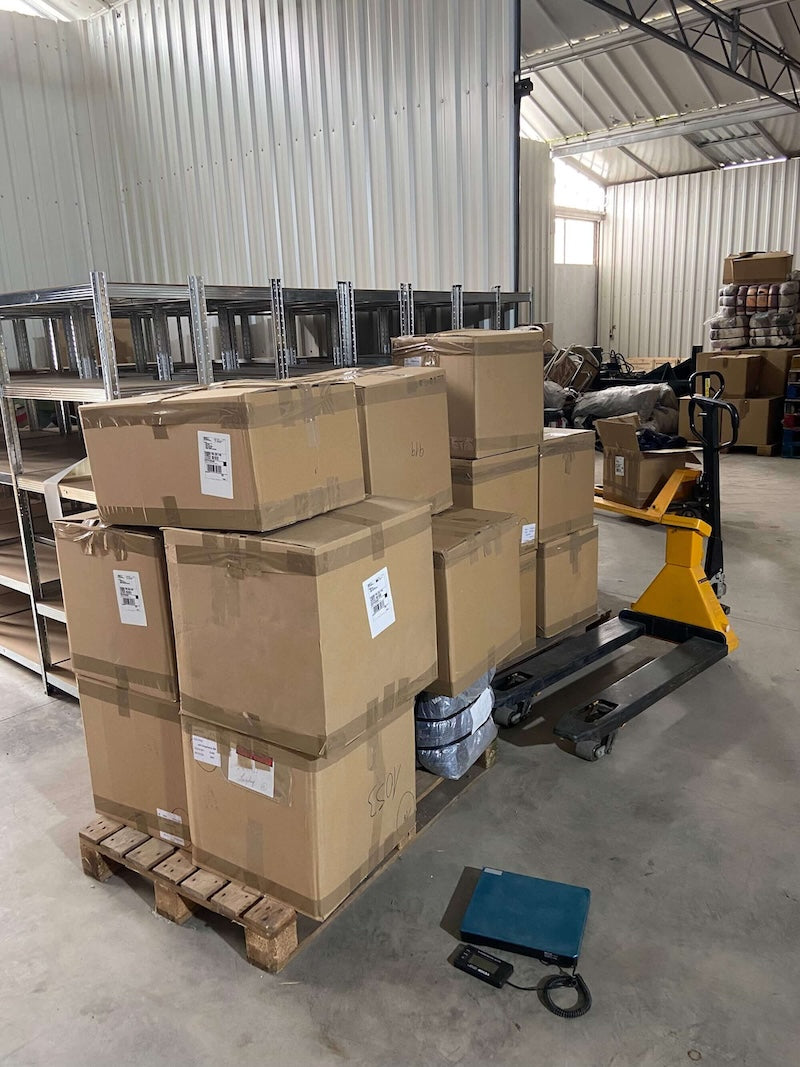 Image de cartons prêts à être envoyés