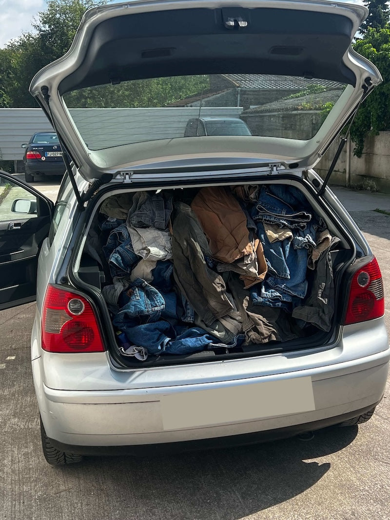 Image de la voiture d'un client avec de la marchandise