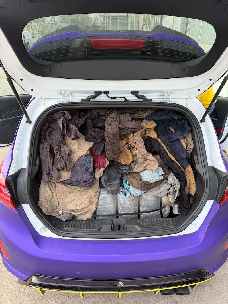 Image de la voiture d'un client avec de la marchandise