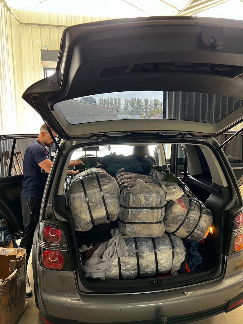 Image de la voiture d'un client avec de la marchandise